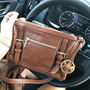 Michael kors crossbody
